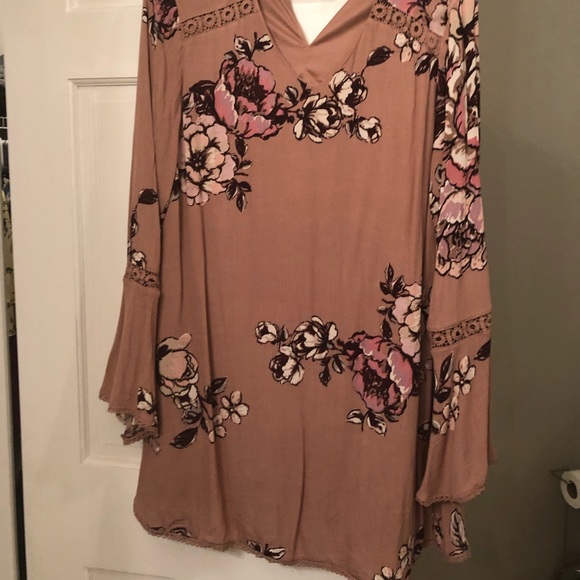 Dress-M - Picture 2 of 2